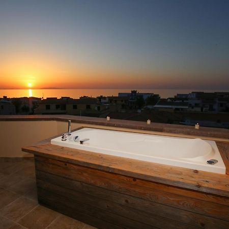Vila Mansarda Daila Castelsardo Exteriér fotografie