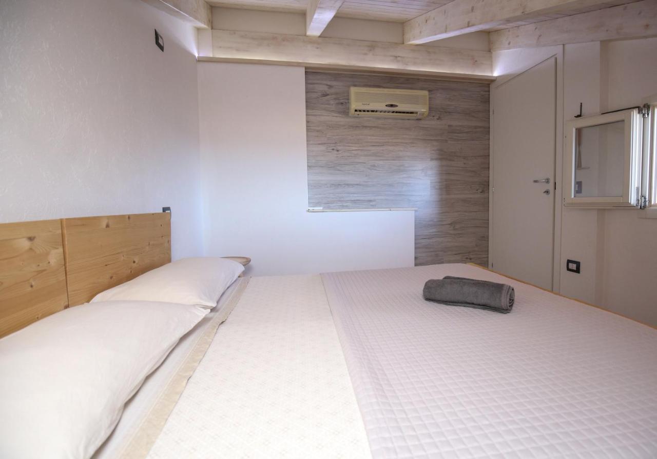 Vila Mansarda Daila Castelsardo Exteriér fotografie